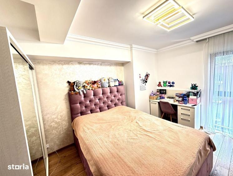 Apartament cu 4 camere în Drumul Taberei