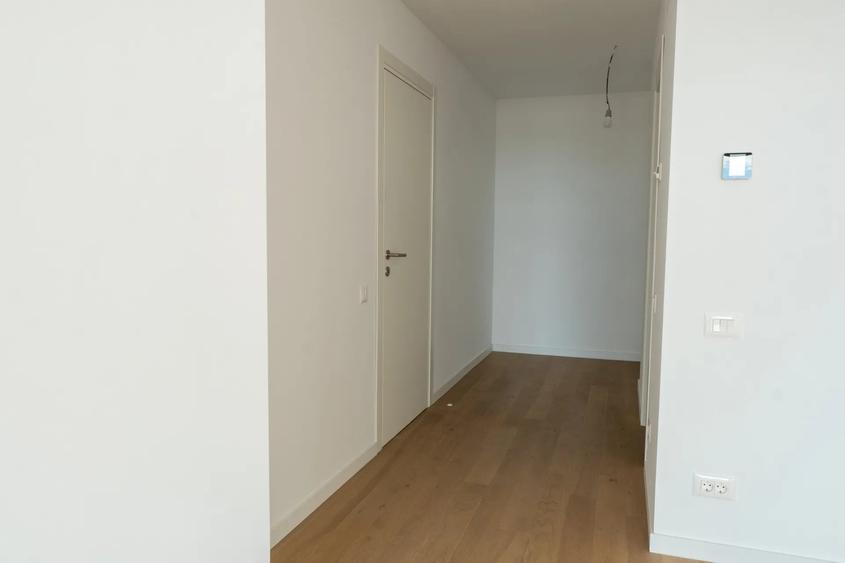 Apartament cu 4 camere decomandat în Floreasca