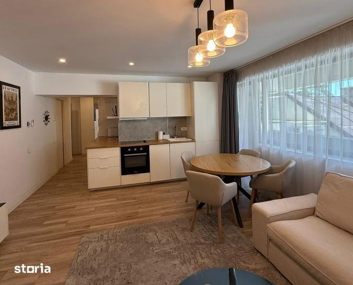 Apartament cu 3 camere în Gara de Nord