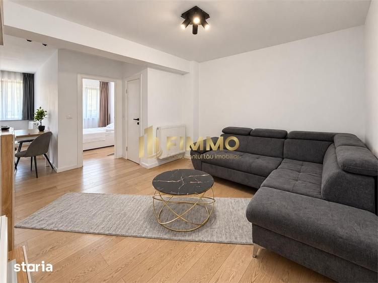 Apartament cu 3 camere semidecomandat în Central