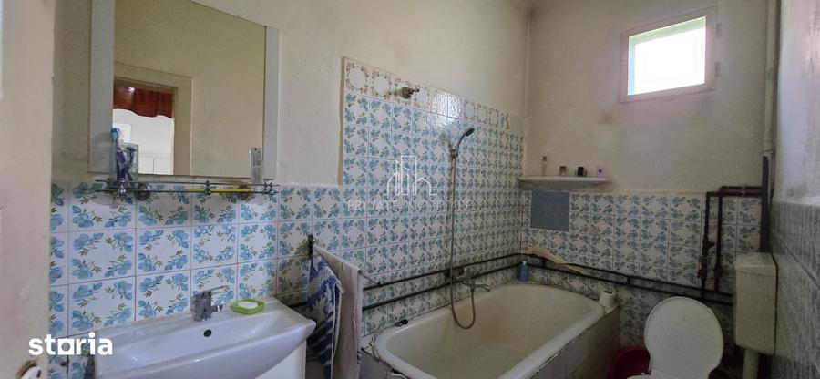 Casă cu 4 camere cu Teren 400 Mp în Central