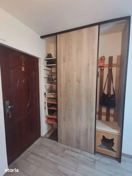 Apartament cu 3 camere decomandat în Rahova