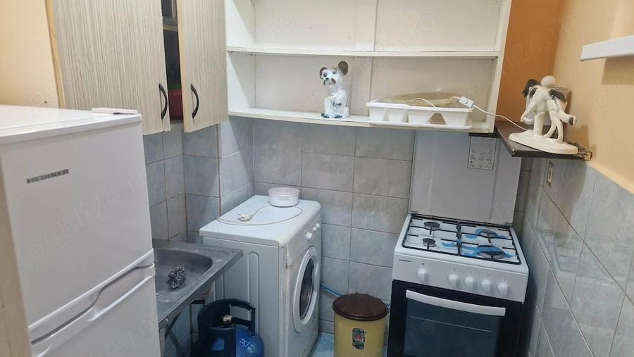 Apartament cu 2 camere semidecomandat în Rogerius
