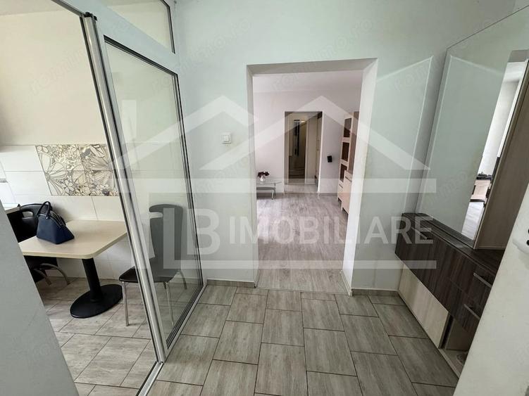 Apartament cu 2 camere decomandat în 7 Noiembrie
