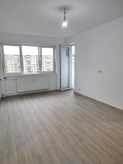 Apartament cu 2 camere semidecomandat în Compozitorilor
