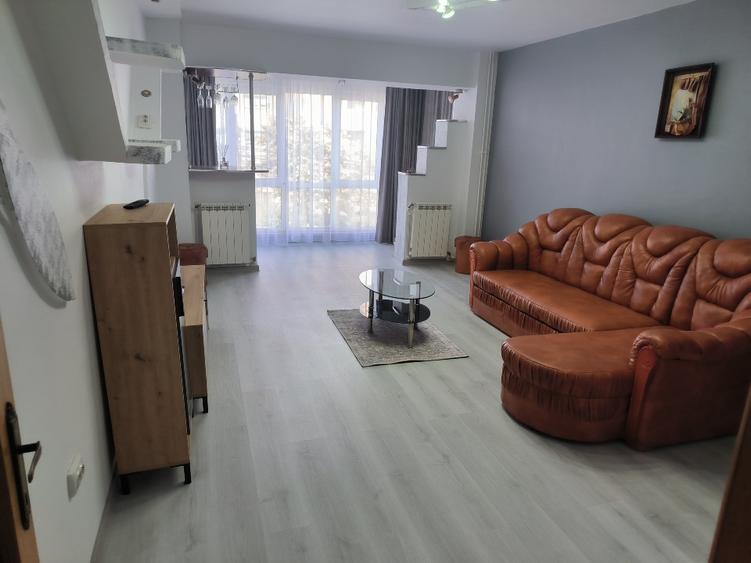 Apartament cu 2 camere decomandat în Buzaului