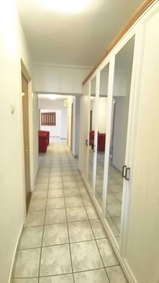 Apartament cu 4 camere decomandat, mobilat în 1 Mai