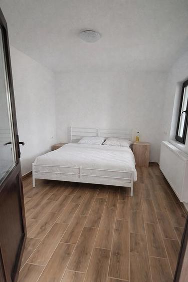 Casă cu 3 camere cu Teren 400 Mp în Glina
