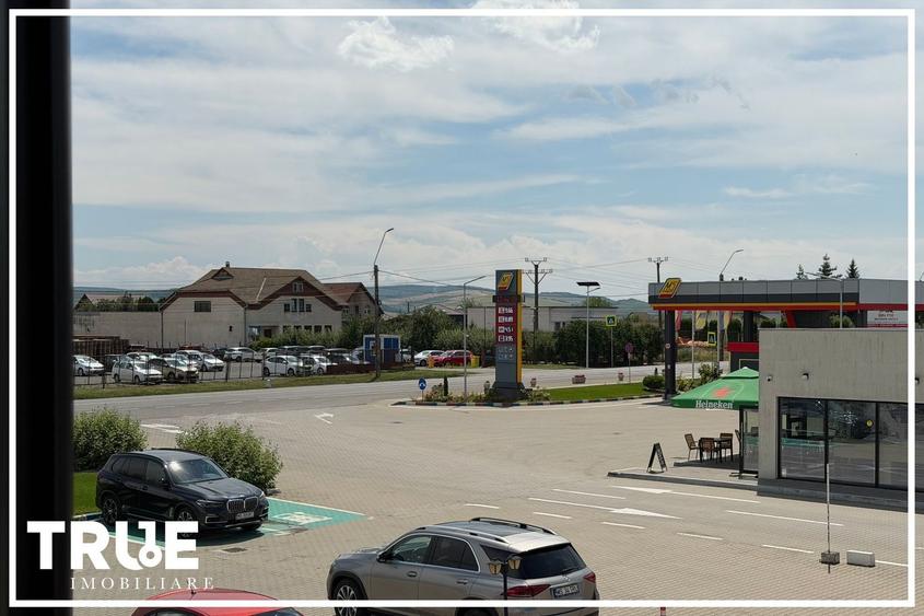 Birou, de 63 mp, în Central