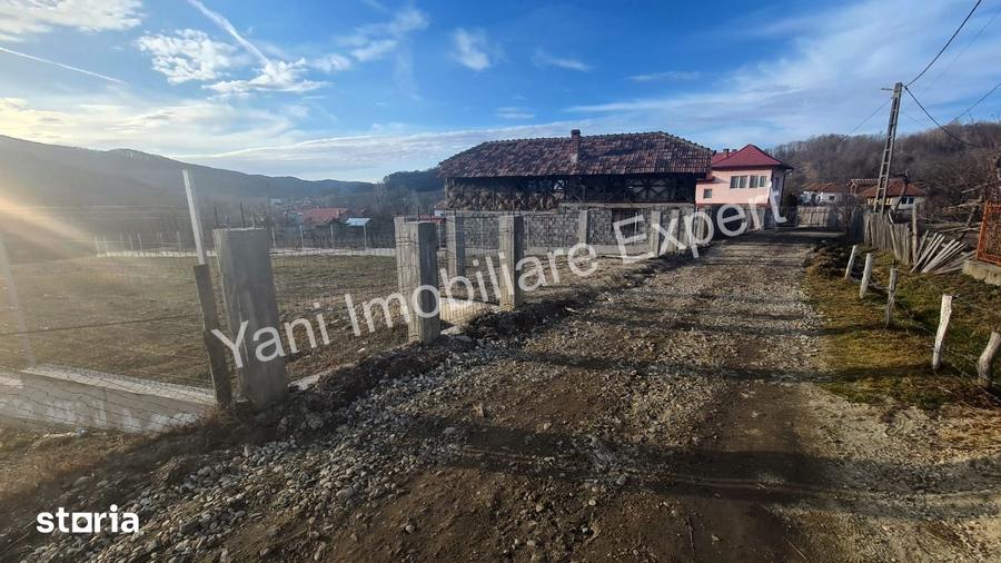 Teren de 1000 mp, în Băiculești