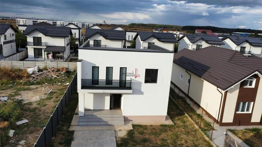 Casă cu 4 camere cu Teren 420 Mp în Pantelimon