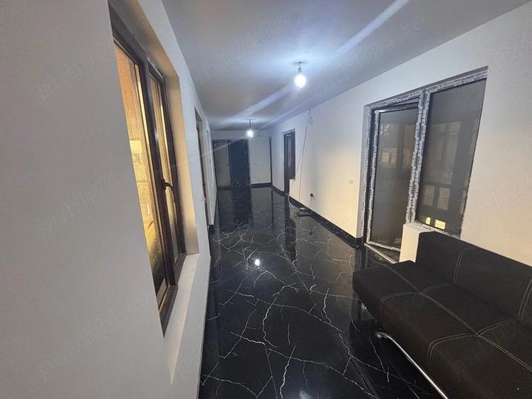 Casă cu 3 camere cu Teren 1300 Mp în Central