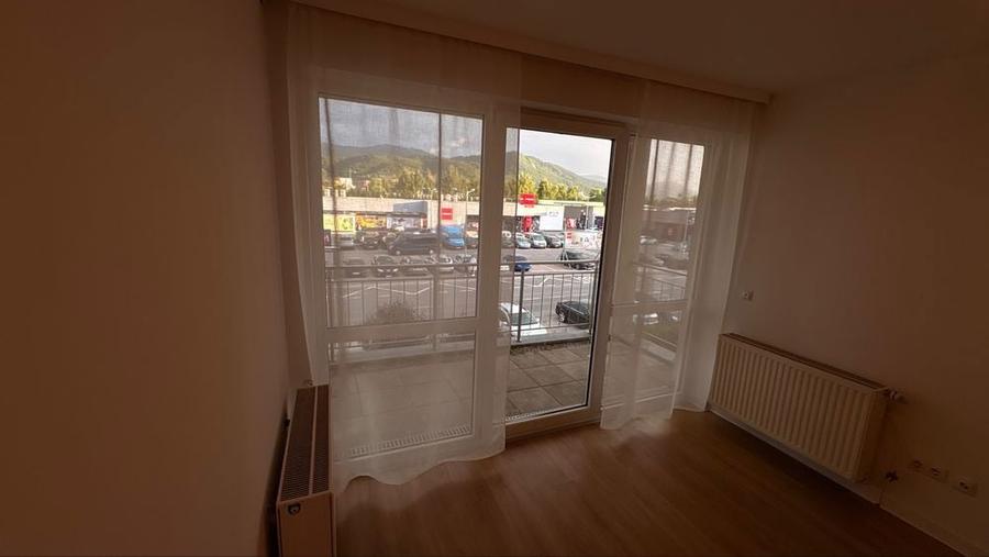 Apartament cu 3 camere decomandat în Avantgarden
