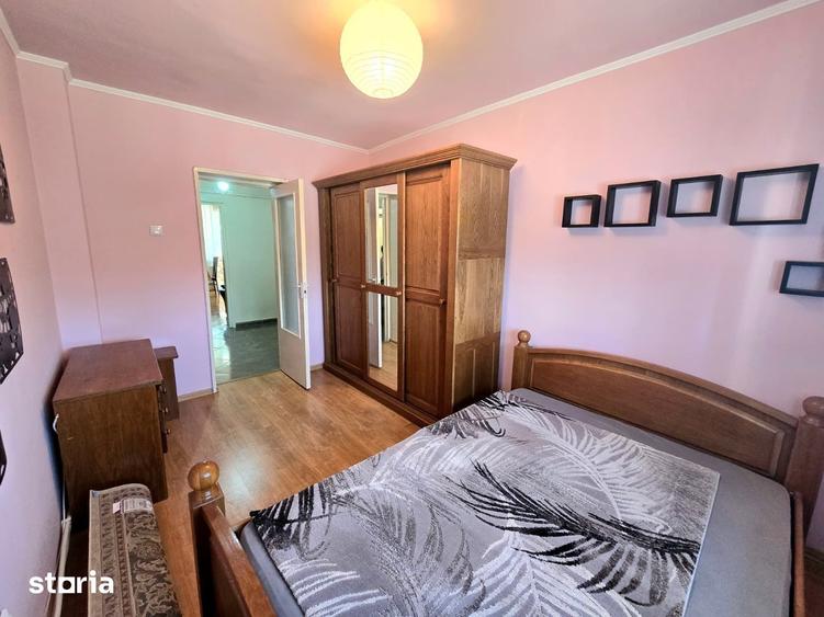 Apartament cu 3 camere decomandat, mobilat în Burdea