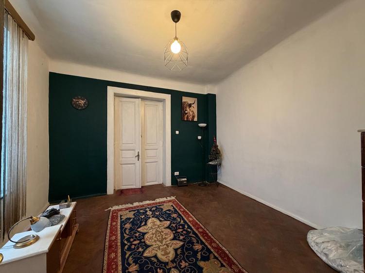 Casă individuală cu 3 camere cu Canalizare în Iancului