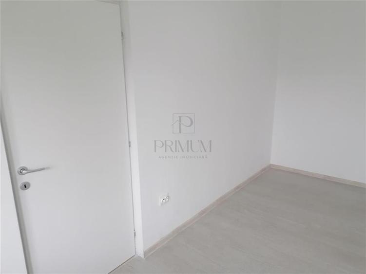 Apartament cu 2 camere semidecomandat în Cetății