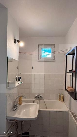Apartament cu 2 camere semidecomandat în Simeria
