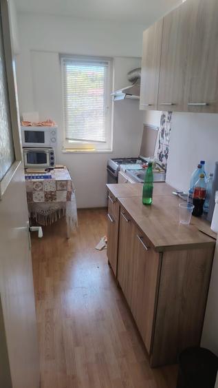 Apartament cu 3 camere semidecomandat în Frumușița