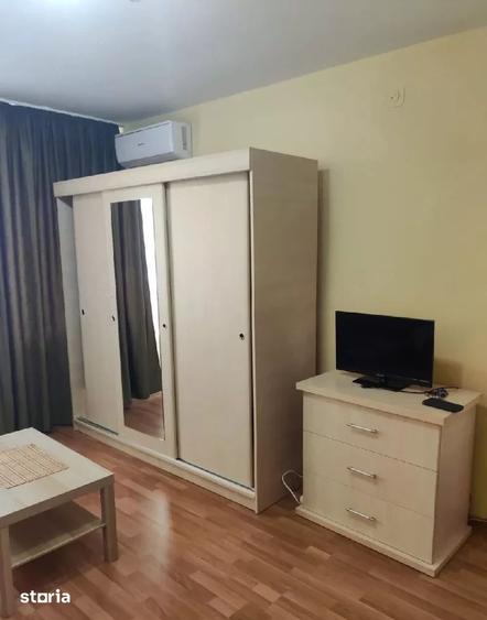 Garsonieră decomandată, mobilată în Centrul Istoric