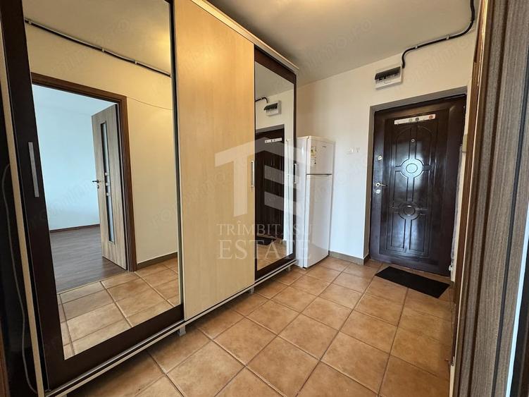 Garsonieră decomandată în Tei