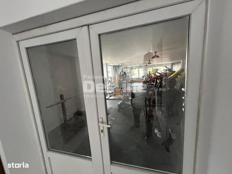 Spațiu comercial, de 336 mp, în Central