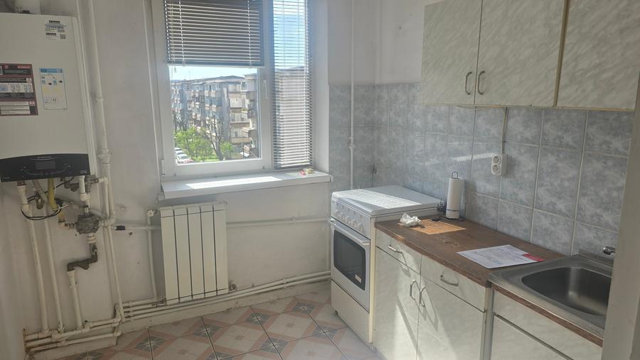Vand apartament 2 camere in Deva, zona Pescarilor ( ITM), decomandat, 47 mp - 1