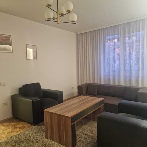 Apartament cu 3 camere decomandat în Ultracentral