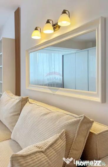 Apartament cu 3 camere semidecomandat în Colentina
