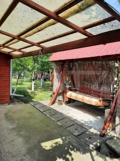 Casă cu 2 camere cu Teren 700 Mp în Central