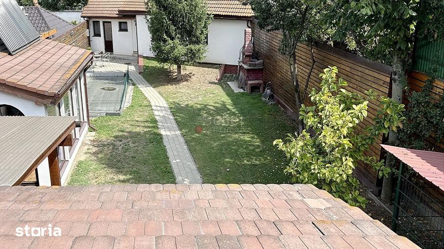 Casă cu 7 camere cu Teren 670 Mp în Centrul Istoric