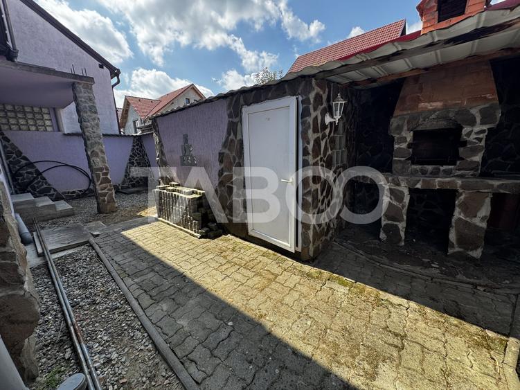 Duplex cu 6 camere cu Canalizare în Șelimbăr
