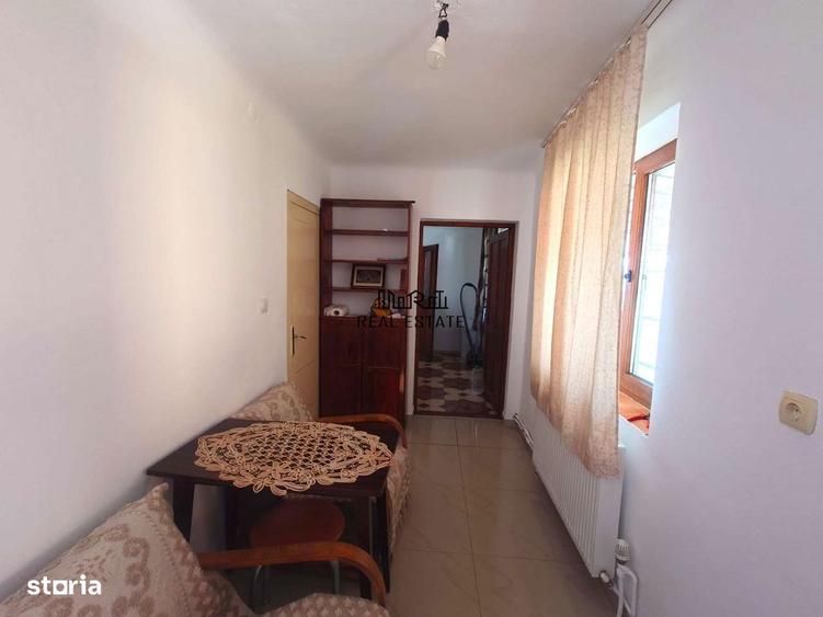 Casă cu 4 camere în Țebea