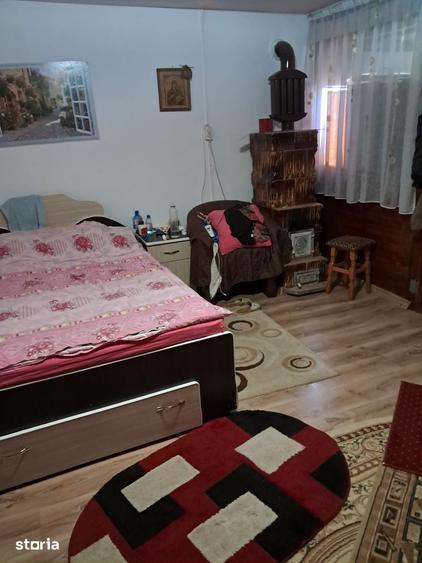 Casă cu 2 camere cu Teren 1000 Mp în Merei