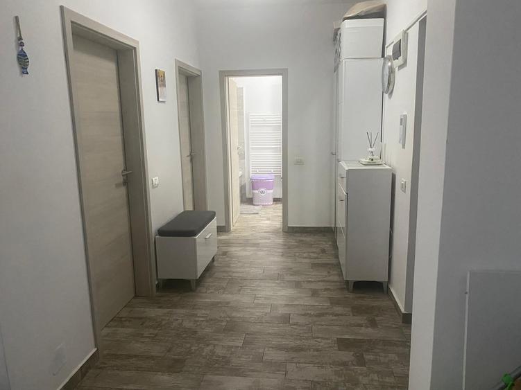 Apartament cu 2 camere decomandat în Berceni