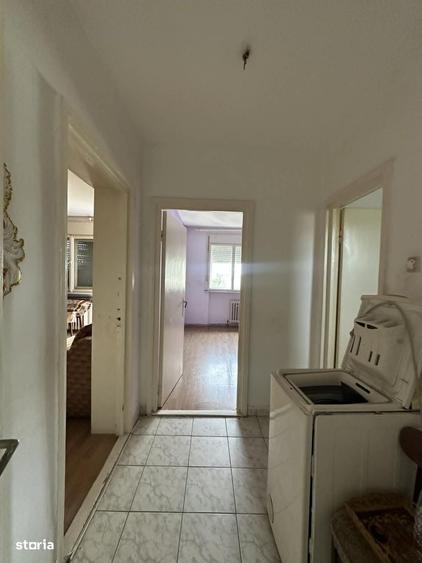 Apartament cu 3 camere decomandat în Horea