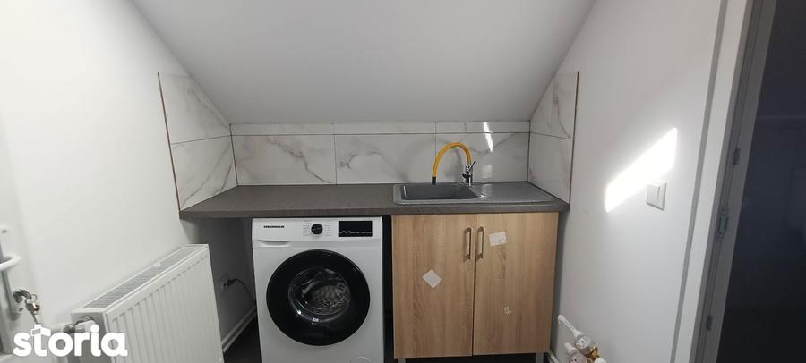 Apartament cu 10 camere în Ion Creangă