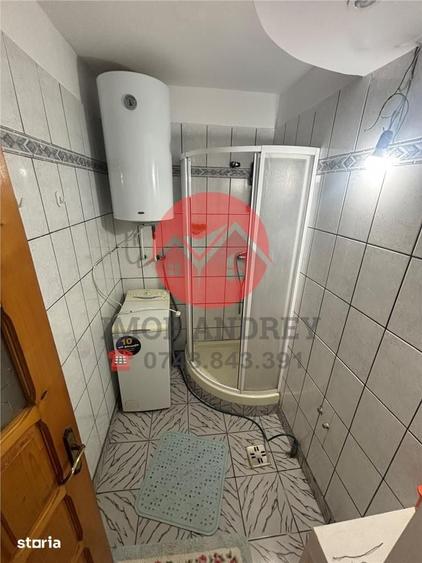 Apartament cu 4 camere decomandat în E3