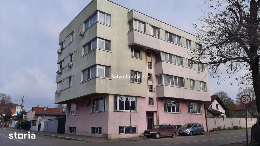 Spațiu comercial, de 385 mp, în Poarta 6
