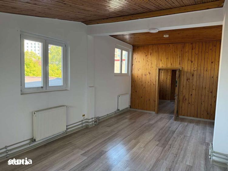 Inchiriez birou de 25mp la etajul 1 al unui showroom din Baneasa - 3