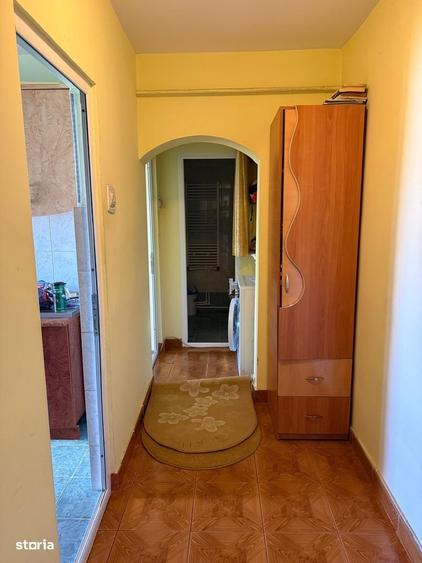 Apartament cu 3 camere decomandat în Traian