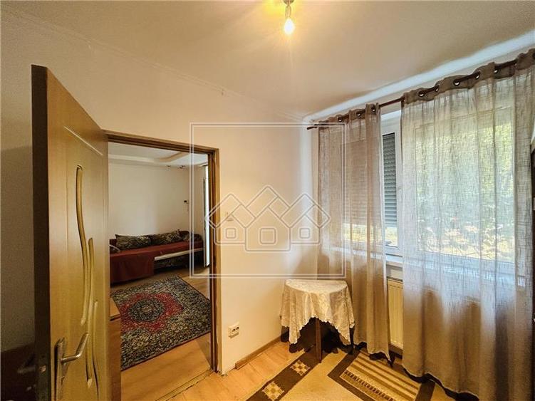 Apartament cu 2 camere nedecomandat în Cedonia