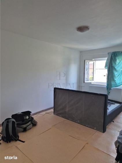 Apartament cu 2 camere decomandat în Lipovei