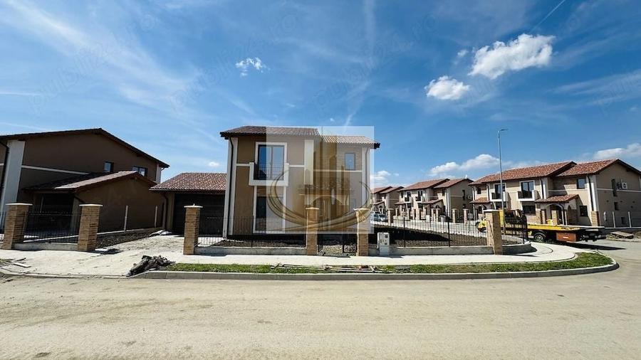 Casă individuală cu 5 camere cu Canalizare în Săcălaz