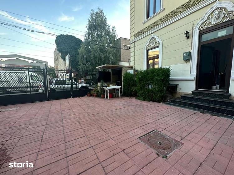 Spațiu comercial, de 130 mp, în Centrul Civic