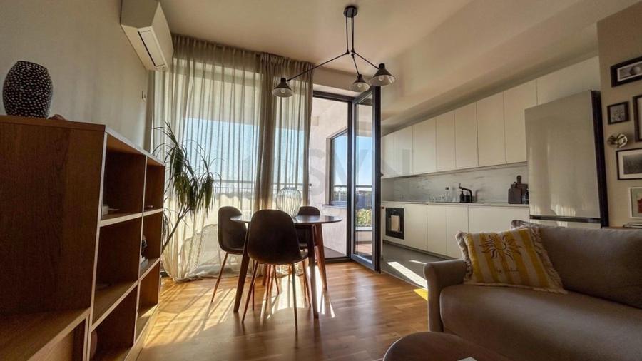 Apartament cu 2 camere decomandat, mobilat în Băneasa