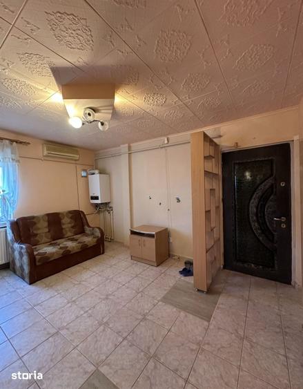 Apartament cu 2 camere semidecomandat în Calea București