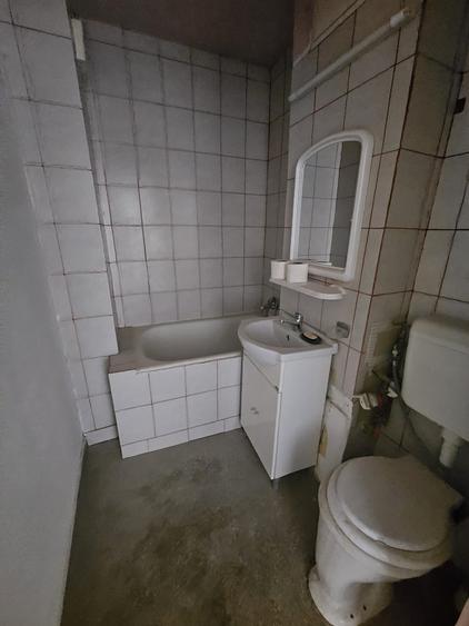 Apartament cu 2 camere semidecomandat în 1 Decembrie 1918