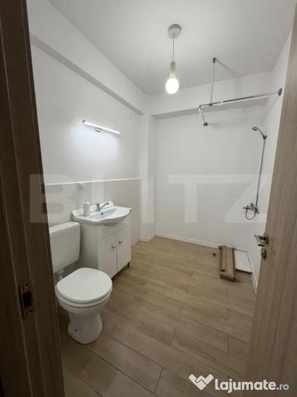 Spațiu comercial, de 52 mp, în Florești