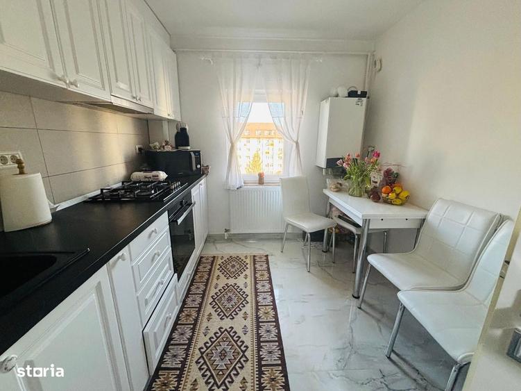 Apartament cu 2 camere semidecomandat, mobilat în Central