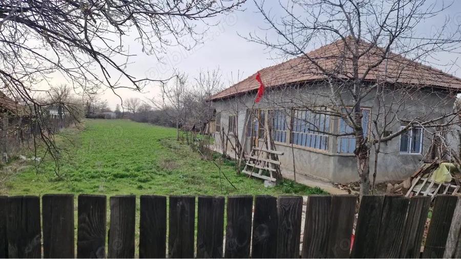 Casă cu Teren 2185 Mp în Stoicănești